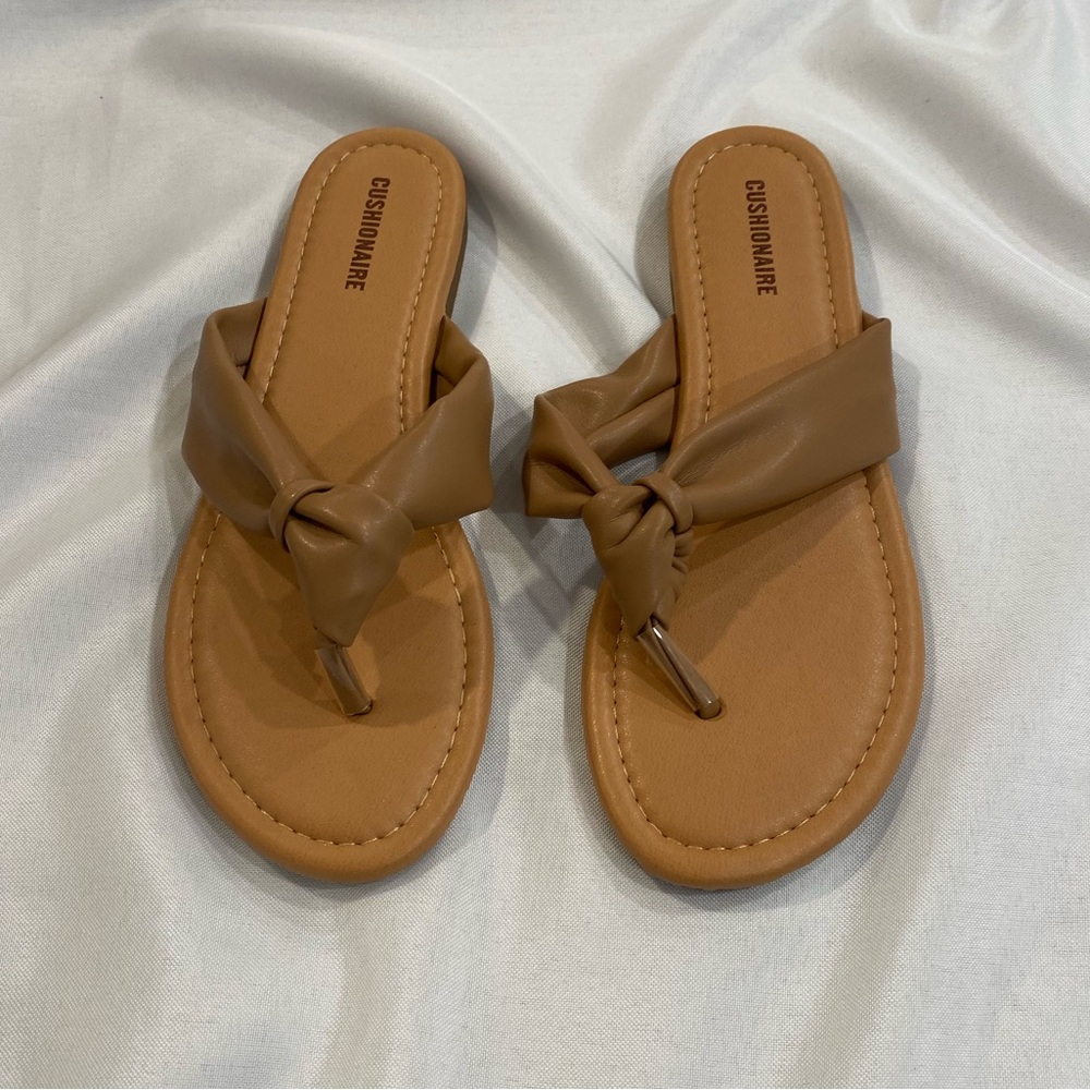 Cushionaire Tan Knot-Front Toe-Post Sandals